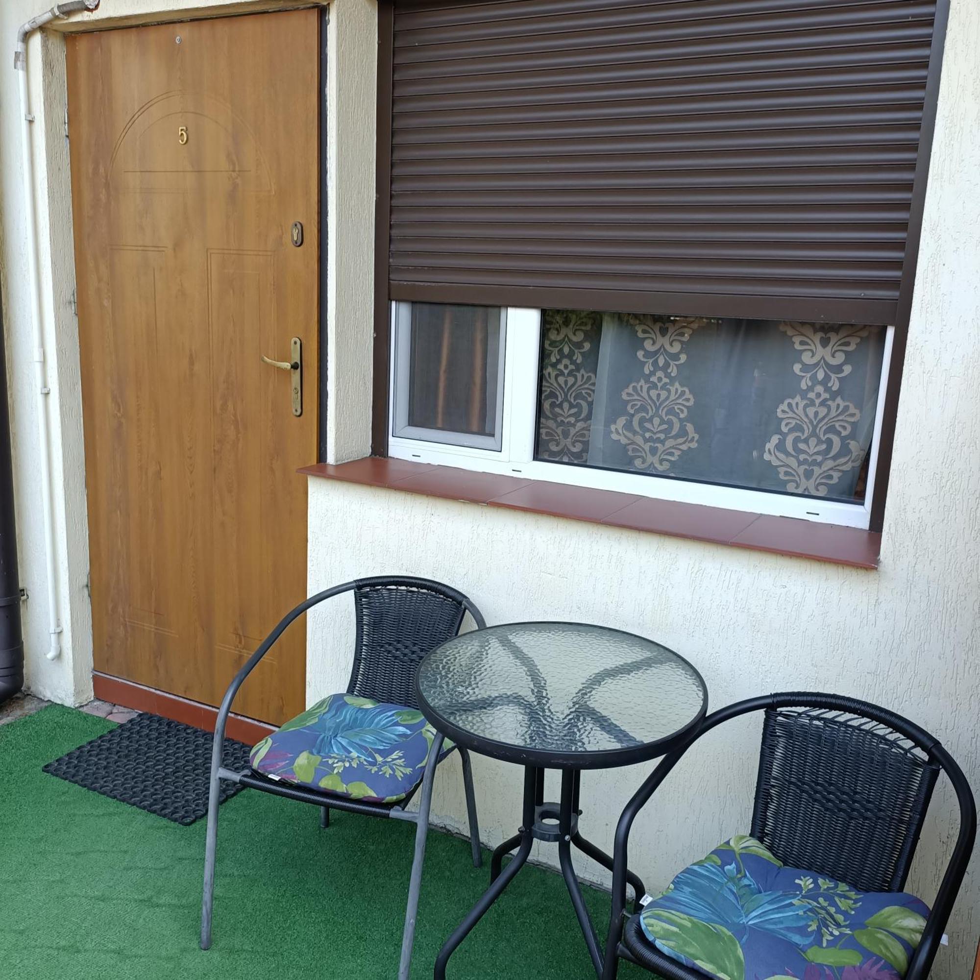 "Vanilla" Pokoje I Apartamenty Nad Brzegiem Jeziora Okuninka Buitenkant foto