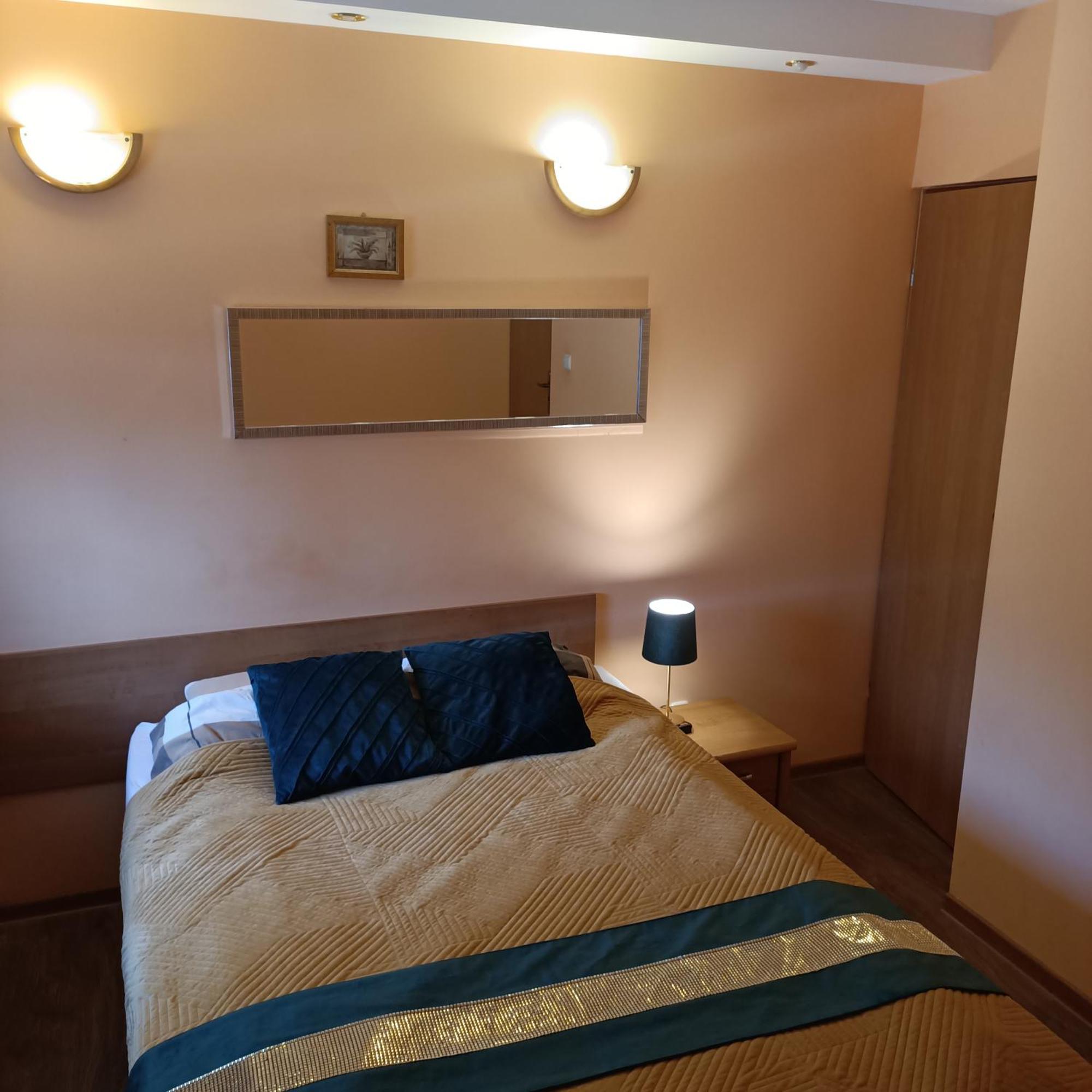 "Vanilla" Pokoje I Apartamenty Nad Brzegiem Jeziora Okuninka Buitenkant foto